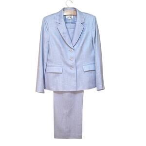Le Suit 3 Button Blazer  Pant Suit. 14